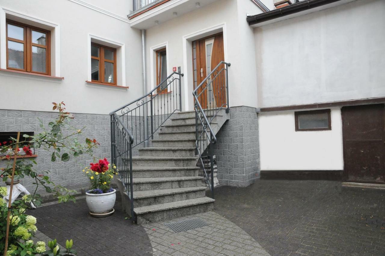 Apartamenty Kamienica Mragowo Bagian luar foto