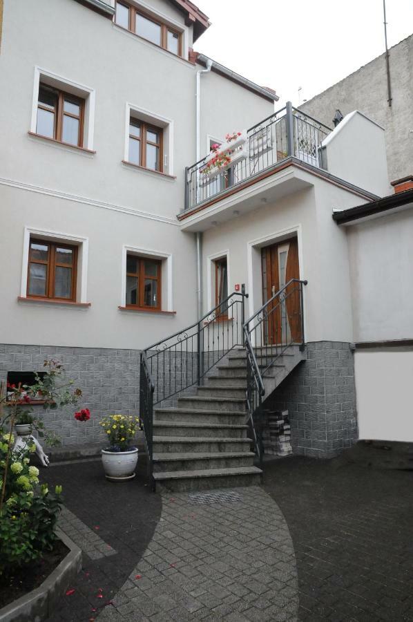 Apartamenty Kamienica Mragowo Bagian luar foto